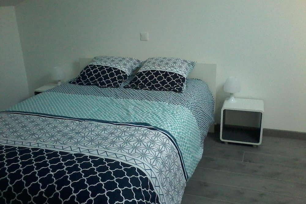 Air-conditioned gîte*** \"le pigeonnier\"- prepared beds + bathroom linen provided in Puente troncoencefálico, Saintes region