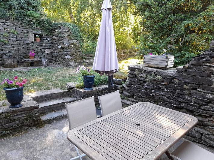 Gîte pour 4 personnes, avec Jacuzzi ainsi que Terrasse et Vue