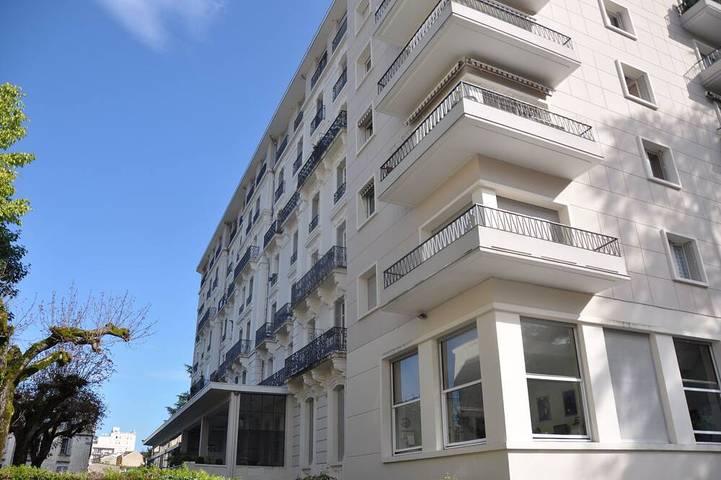 Appartement de vacances pour 4 personnes, avec jardin ainsi que piscine et terrasse