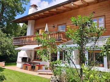 Ferienwohnung für 4 Personen, mit Garten und Balkon sowie Ausblick, kinderfreundlich in Bayrischzell
