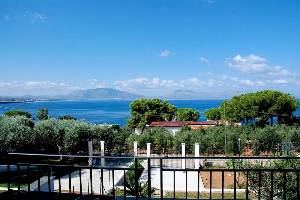 Villa auf den Golf von Castellammare mit Blick auf: Ideal für den Sommer. Ruhe, Meer, Kunst, Archäologie ... Gastronomie. in Citta del Mare, Palermo Provinz