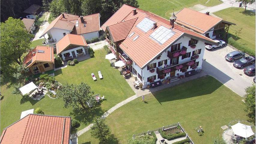 Ferienwohnung für 2 Personen, mit Garten, kinderfreundlich in Bernau am Chiemsee
