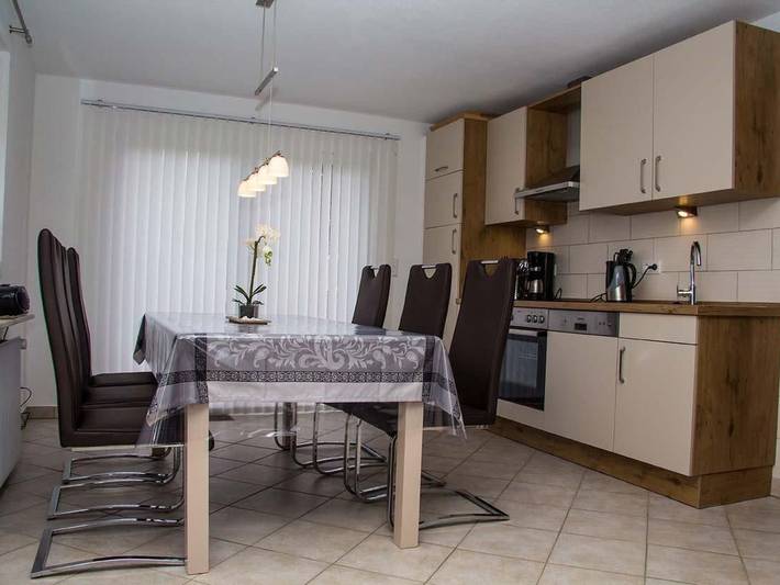 Ferienhaus für 6 Personen, mit Terrasse und Garten in Grimersum - 4