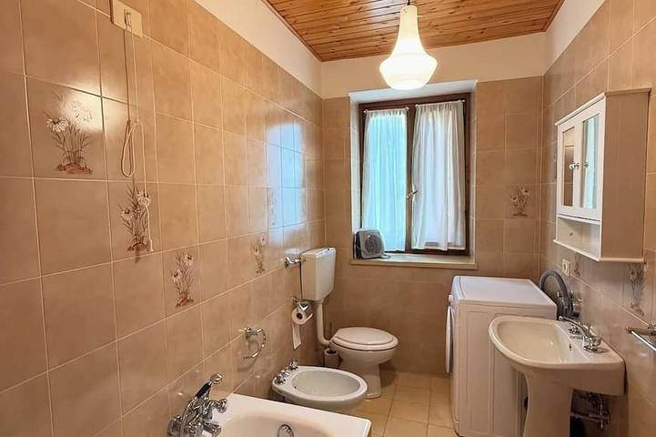 Gîte pour 4 personnes, avec balcon à Colere - 4