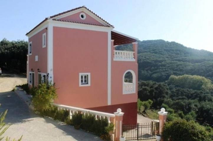 Διαμερίσματα διακοπών για 2 άτομα, με θέα και κήπο στον Άγιο Στέφανο Αυλιωτών