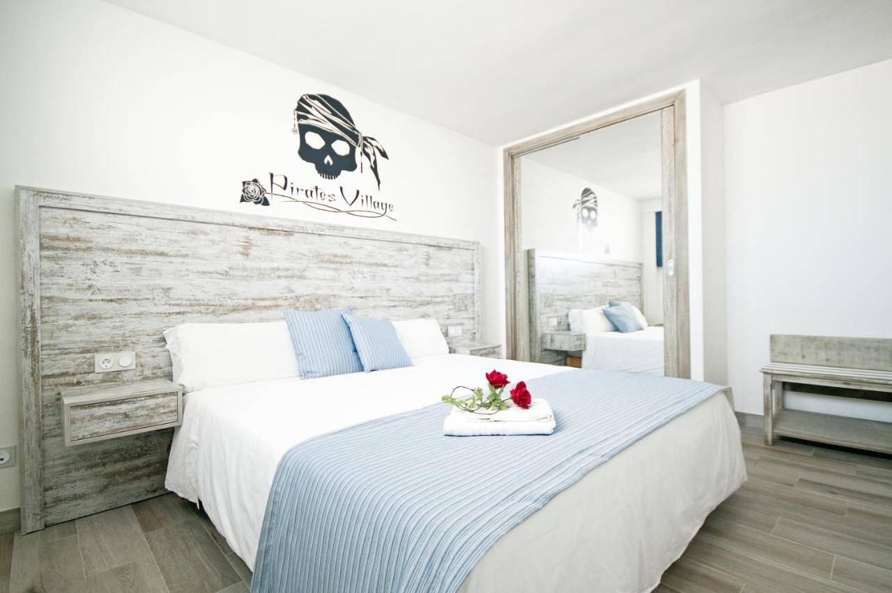 Appartement entier, Pirates Village in Santa Ponsa, Calvià