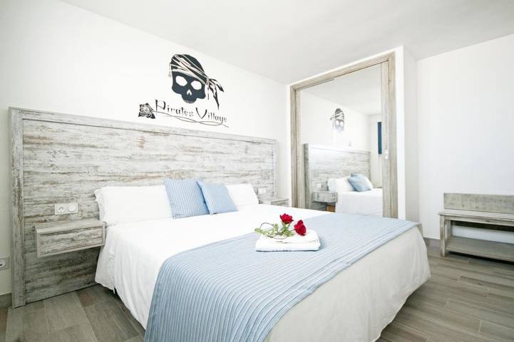 Gîte pour 4 personnes, avec Balcon et Terrasse ainsi que Jardin et Bassin pour enfant à Santa Ponsa - 3