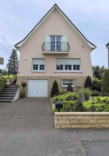 Villa pour 10 personnes, avec vue ainsi que jardin et terrasse, animaux acceptés dans Luxembourg