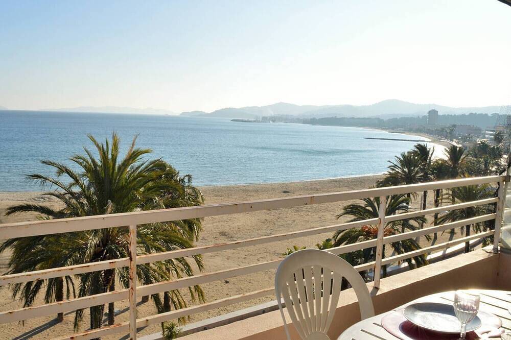 Entire apartment, Apartment Le Lavandou, 1 bedroom, 4 persons in Le Lavandou, Toulon region