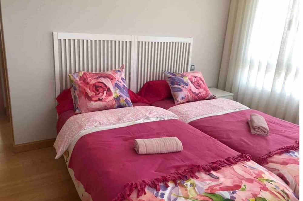 House With Pool In A Unique Bodegas Environment in Santo Domingo de la Calzada, La Rioja Province