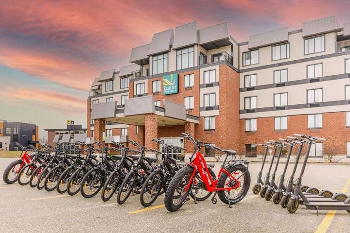 Hôtel pour 4 personnes, avec piscine et jacuzzi, animaux acceptés dans Victoriaville