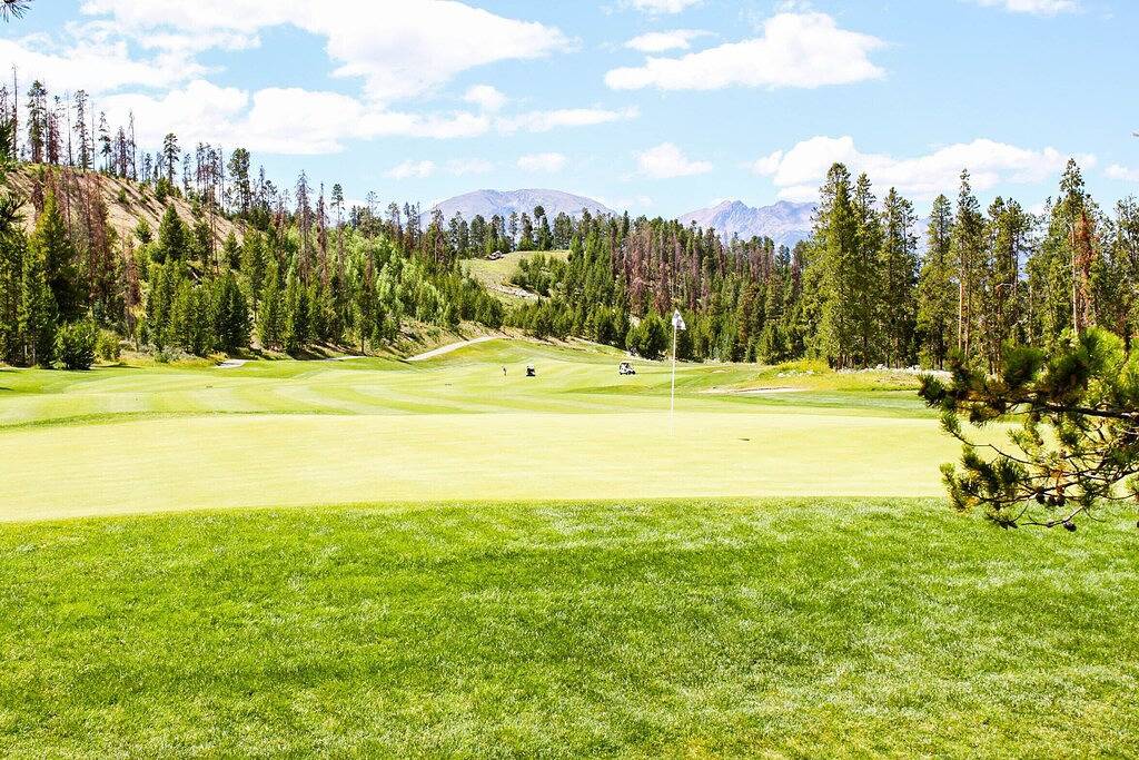 Ganze Wohnung, Ideally Located Lakeside Condo w/ Mountain & Lake Views from Private Balcony! in Arapahoe Basin