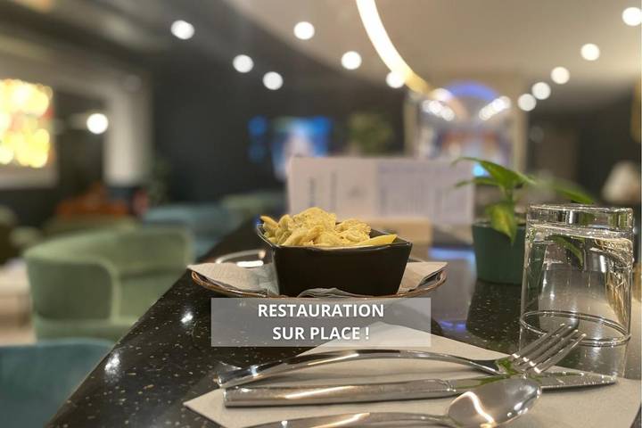 Hôtel pour 2 personnes, avec piscine et terrasse, animaux acceptés à Ballan-Miré - 2