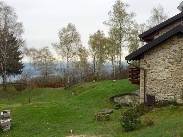 Villa voor 2 personen, with tuin and uitzicht op het meer as well as uitzicht, met huisdier in Piëmont