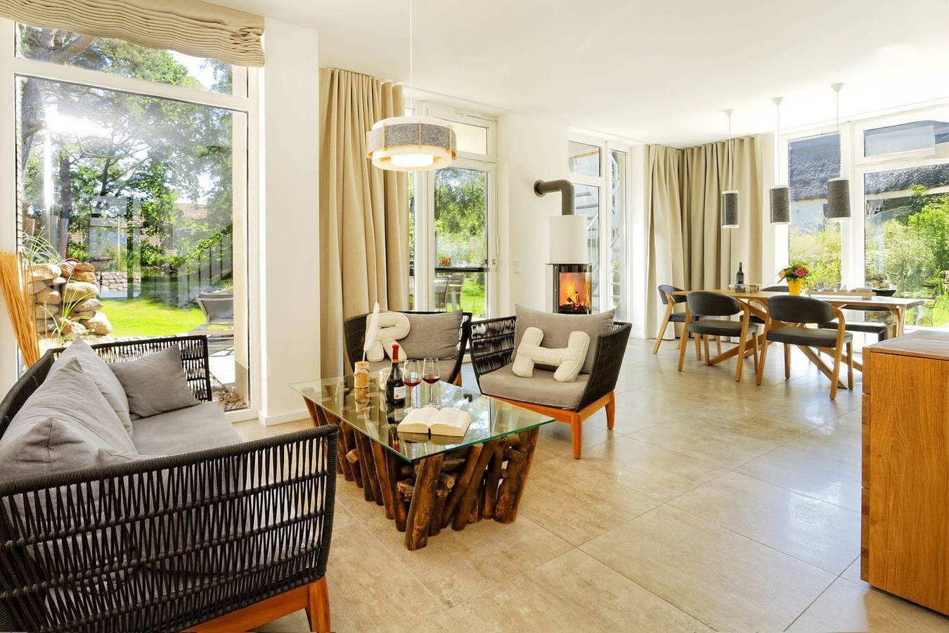Exklusives 5-Sterne-Ferienhaus mit Sauna, Whirlpool und Garten in Karlshagen in Karlshagen, Usedomer Norden