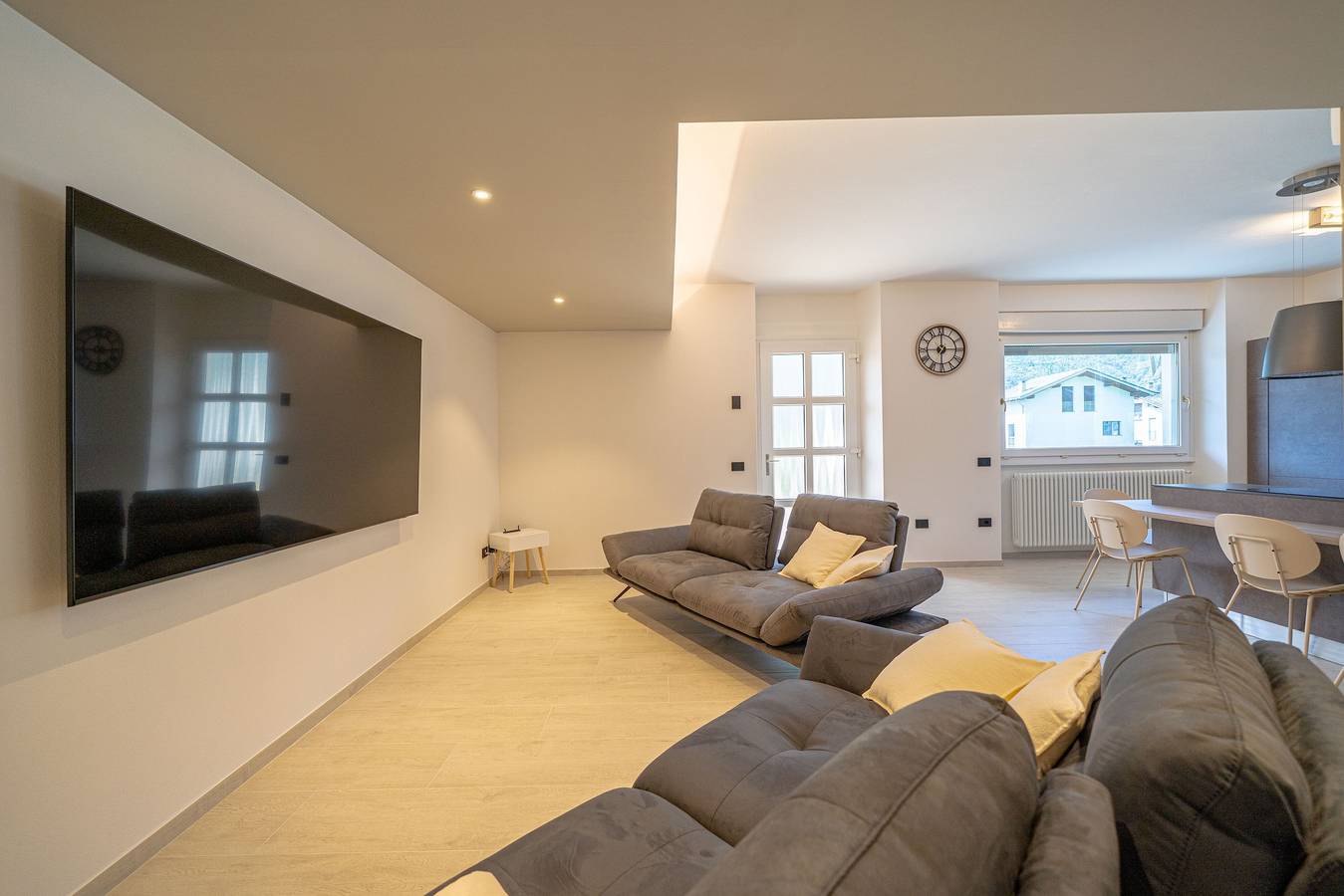 Ganze Wohnung, Apartment 'Ambra Suite' mit Bergblick, Wlan und Klimaanlage in Postalesio, Bernina-Alpen