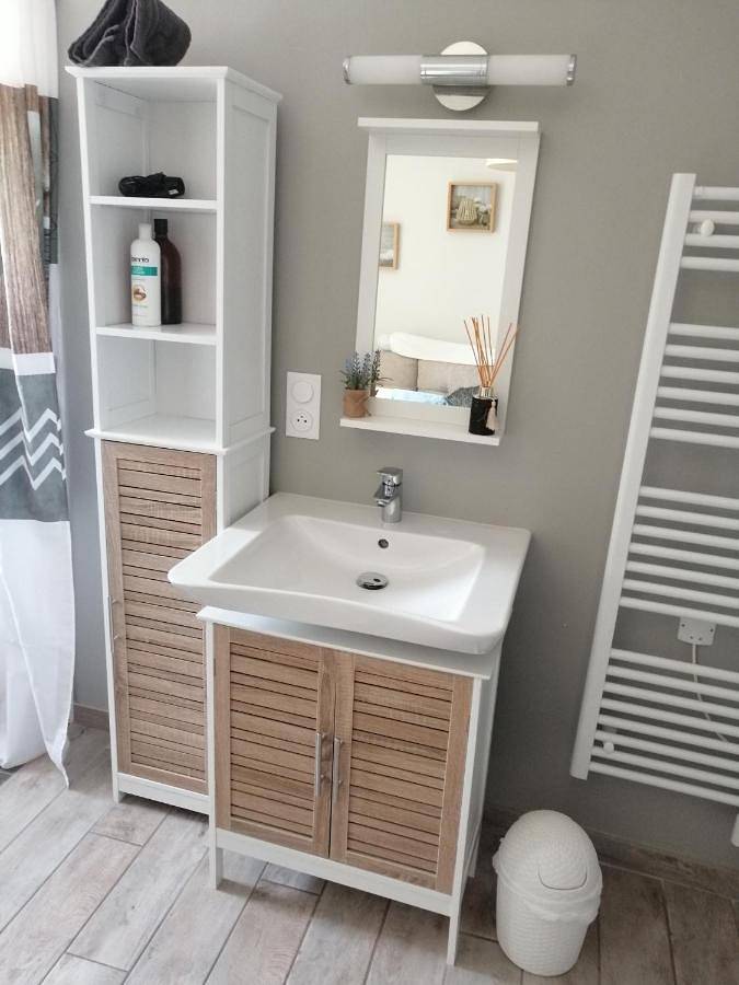 Location de vacances pour 2 personnes, avec jacuzzi ainsi que jardin et sauna à Tonnay-Charente - 3