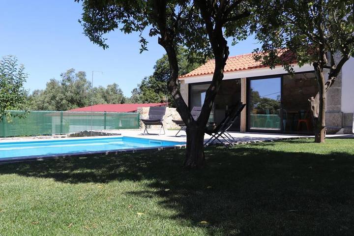Casa do Mestre – mit Bergblick, Pool und Wlan in Vila de Punhe, Viana do Castelo Distrikt