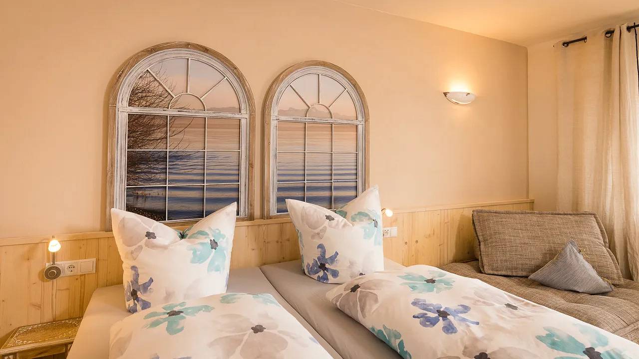Doppelzimmer für 2 Personen in Hagnau in Hagnau am Bodensee, Region Bodensee-Oberschwaben