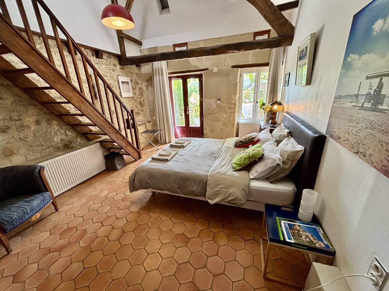Les Temps des Sources - Chambre en Rez-de-chaussée avec terrasse pour 4 in Veyrines-de-Domme, Périgord Noir