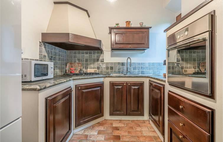 Location de vacances pour 6 personnes, avec terrasse ainsi que piscine et jardin, animaux acceptés à Barberino di Mugello - 4