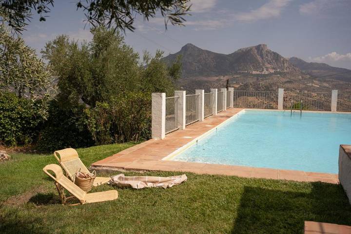 Chalet para 2 personas, con piscina y vistas al lago además de vistas y jardín en Sierra de Cádiz - 3