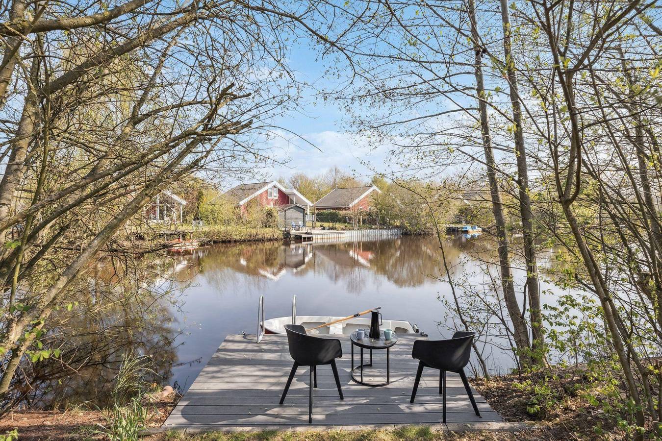 Ferienhaus am kleinen See mit Steg und Garten in Twist, Emsland