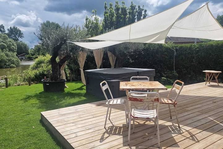 Gîte pour 2 personnes, animaux acceptés à Prouilly