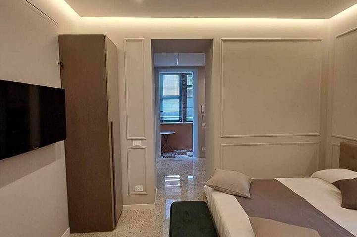 Ganze Wohnung, Delightful beachfront apartment equipped with all the comforts in Ostia, Rom