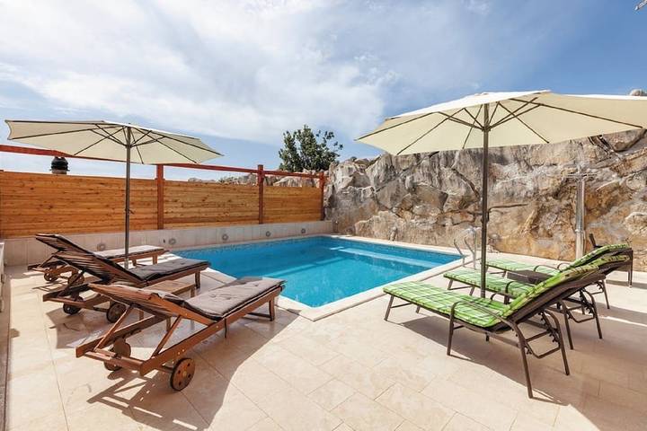 Chalet para 14 personas, con sauna además de piscina y jardín - 1