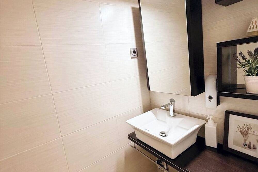 Entire apartment, Beautiful Loft with parking by bebalmy in Madrid, Madrid Province