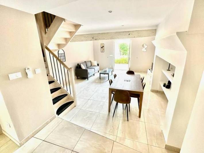 Location de vacances pour 6 personnes, avec jardin à Pechbonnieu - 2