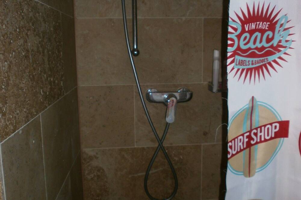 Ganze Wohnung, Ruhige, gemütliche Ferienwohnung 5min vom Schloss Moritzburg, 15min von Dresden in Moritzburg, Meißen Region