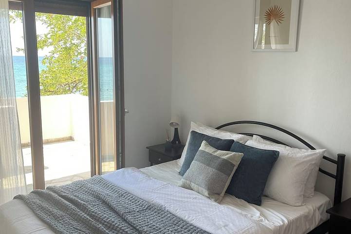Beach House in Nea Skioni, Halkidiki