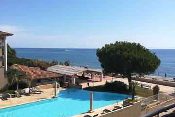 Gîte pour 4 personnes, avec terrasse à Santa-Lucia-di-Moriani
