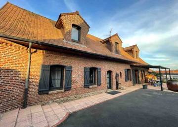 Gîte pour 6 personnes, avec jardin à Estrées