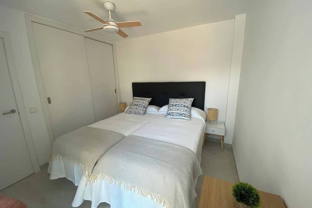 Entire apartment, Apartamento con Piscina 1 C en Playa de Canyamel in Canyamel, Capdepera