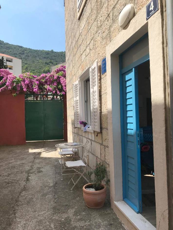 Maison d’hôte pour 7 personnes, avec terrasse et vue dans Vis - 4