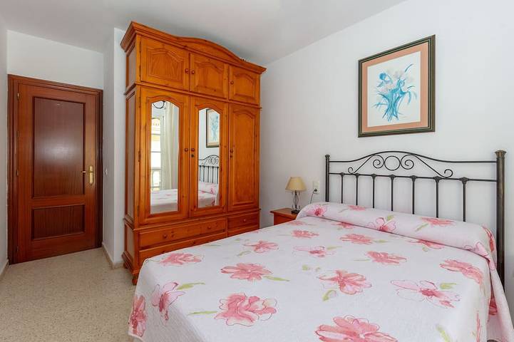 El Morche - Fantastic apartment with shared pool and free Wifi. in Torrox Costa, Torrox