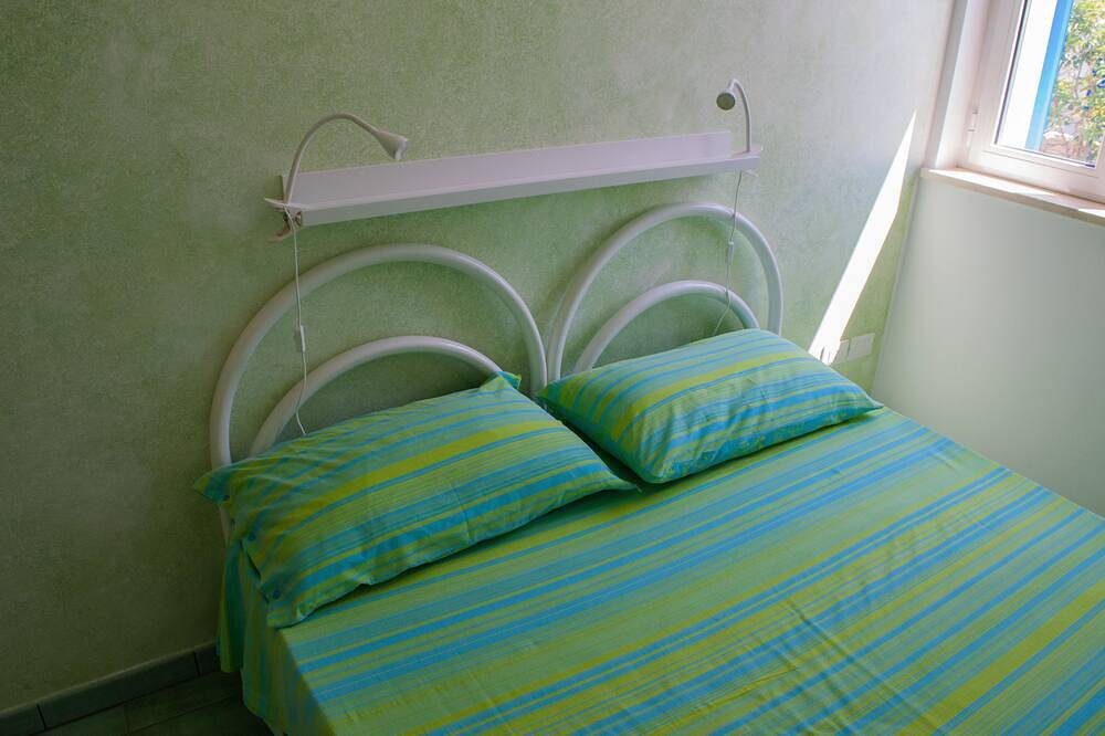 Cisto- Fresh and bright apartment 350 meters from the sea in Gagliano del Capo, Lecce Province
