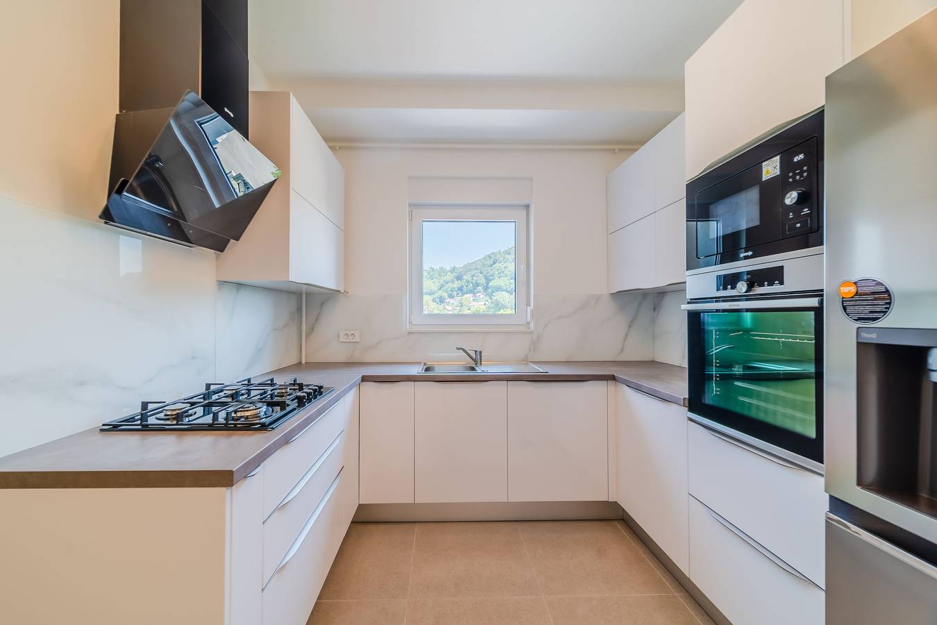 Ganze Wohnung, Modern Apartment With Balcony And Garage in Krapina-Zagorje