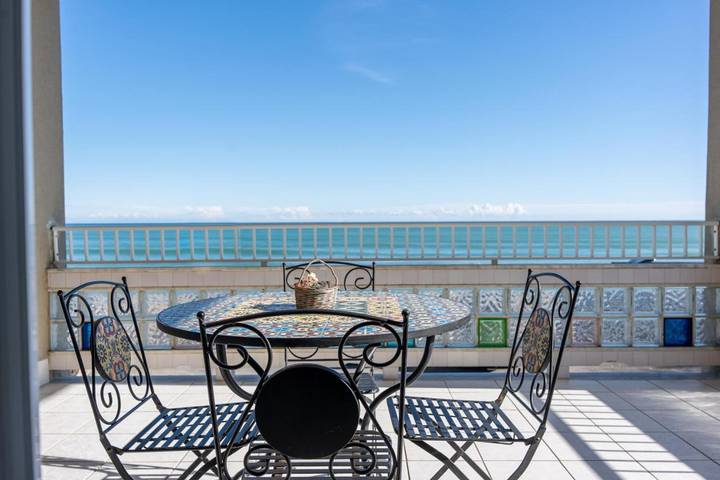 Casa vacanza per 5 persone, con Balcone e Terrazza nonché Panorama a Agnone Bagni