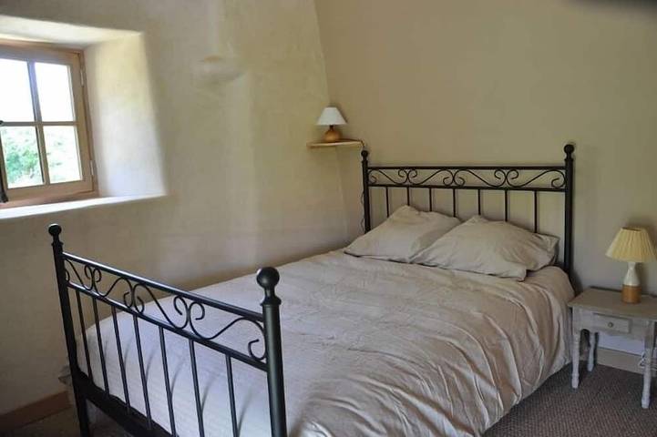 Location de vacances pour 15 personnes, avec jardin à Baguer-Morvan - 2