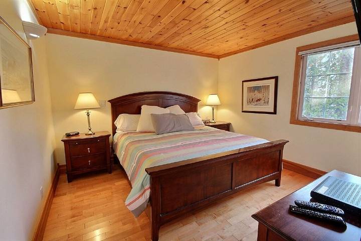 Cottage for 14 people, with garden in Gravenhurst