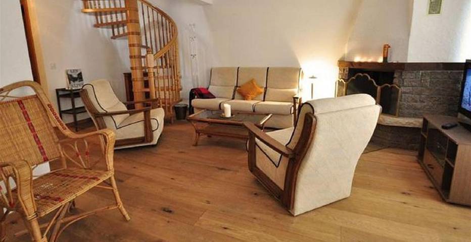 Casa vacanza per 12 persone, con sauna e terrazza nonché idromassaggio, con animali domestici - 1