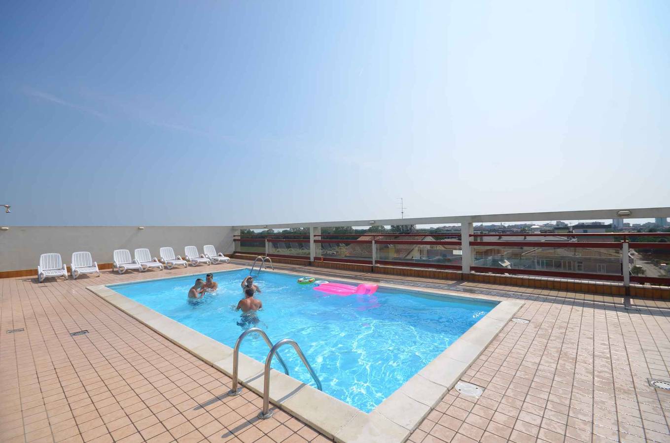 Appartement de vacances entier, Appartement de vacances avec climatisation et balcon  in Bibione, Province de Venise
