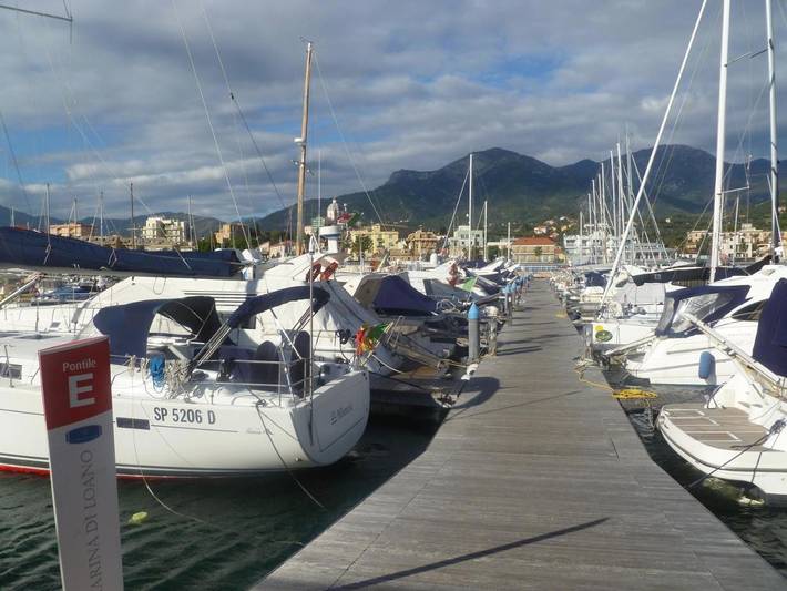 Boot für 4 Personen, mit Terrasse und Ausblick in Italien - 2