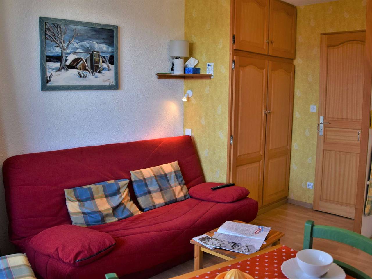 Appartement entier, Studio 4 pers au pied des pistes à Risoul 1850 avec parking gratuit et casier à ski in Station de Risoul, Risoul