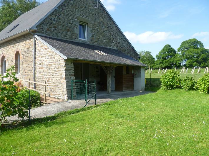 Gîte pour 4 personnes, avec terrasse dans Saint-Ovin