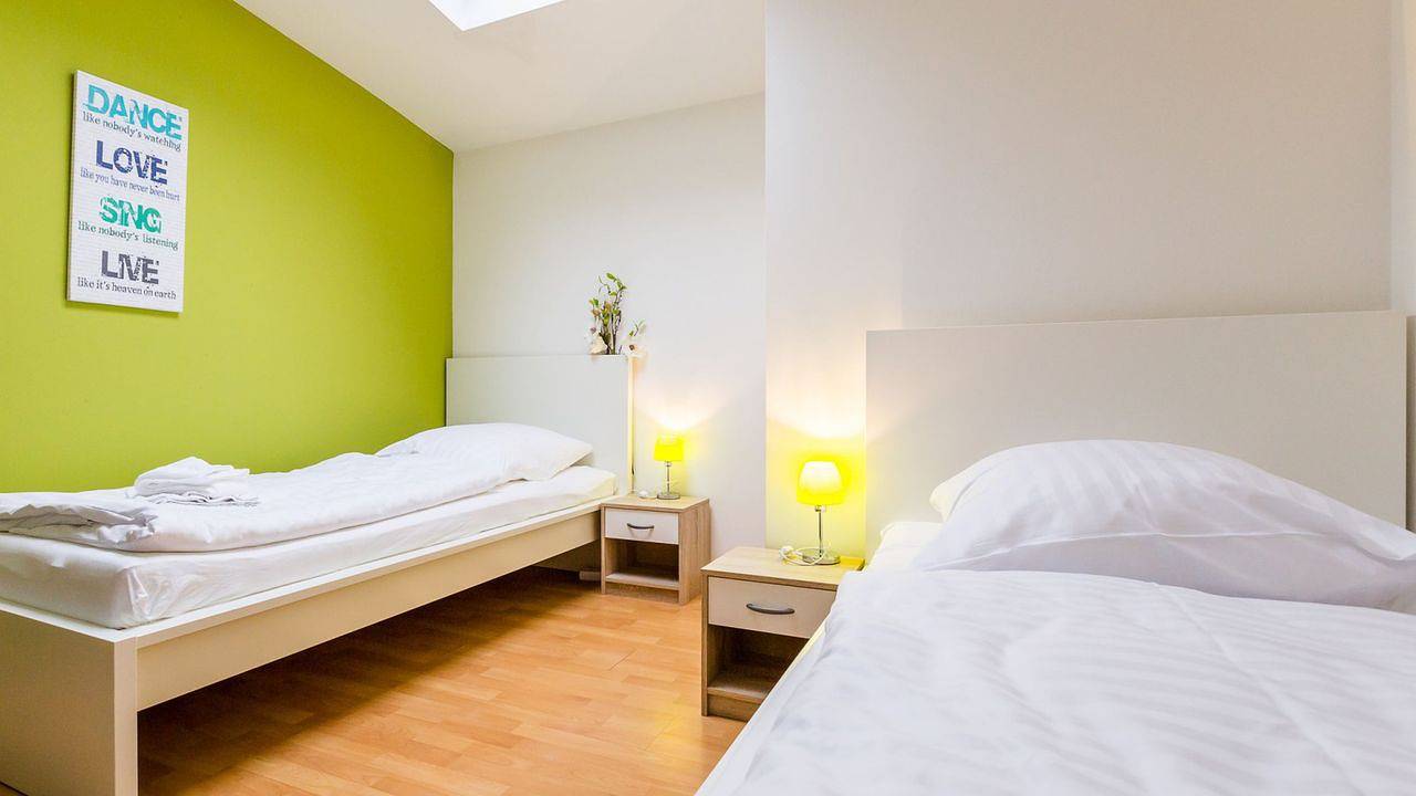 Geheel vakantieappartement, Vakantieappartement voor 7 personen in Oberbilk, Düsseldorf